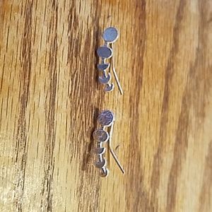 Gorgeous climbing earrings